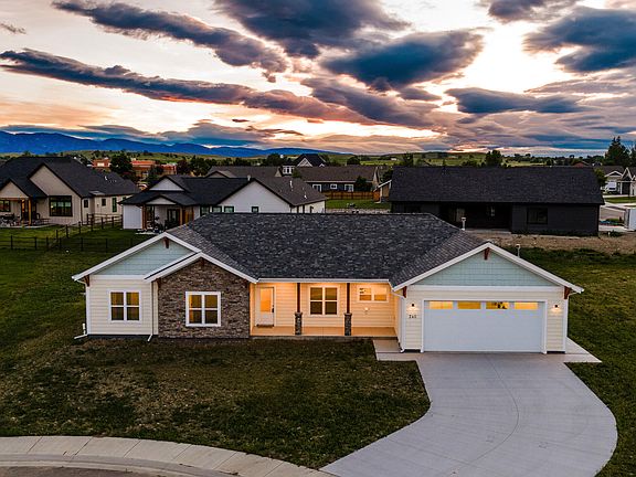 3rd image of 240 Sunrise Ct