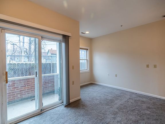 2nd image of 504 Elmwood Ave #101