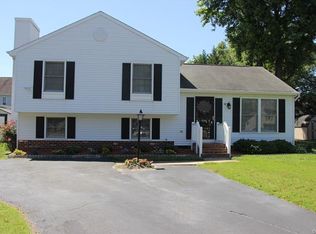 9235 Tweed Pl, Glen Allen, VA 23060