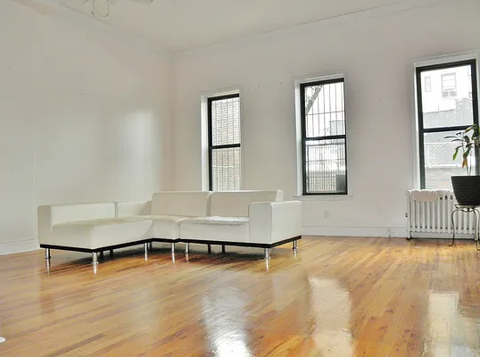 Rented by City Connections Realty | media 39