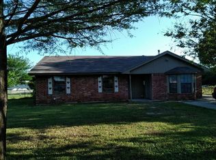1153 Kerry Ln, Azle, TX 76020