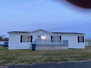 2434 Taft Ave, Deerfield, OH 44411