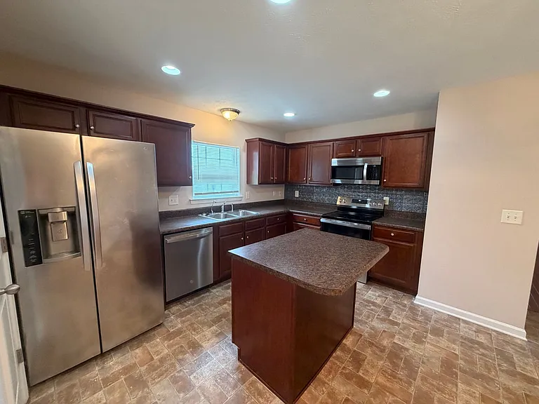 217 Neal Ave — Photo 12