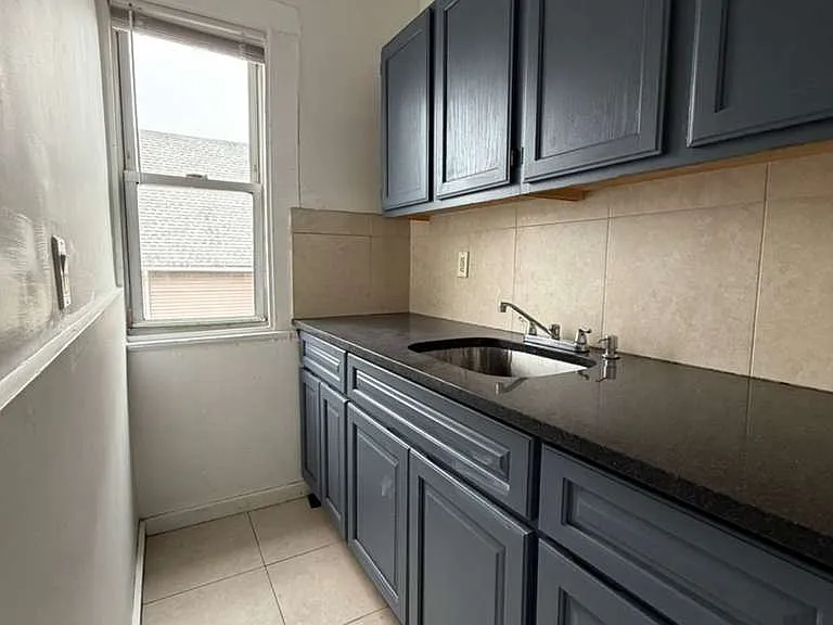 168 Lloyd St #2 — Photo 7
