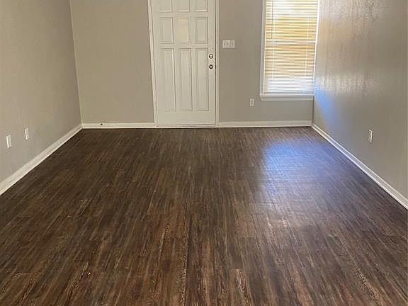 5th image of 1516 NE 46th St
