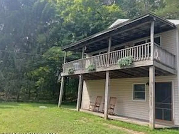 1171 Heart Lake Rd, Montrose, PA 18801
