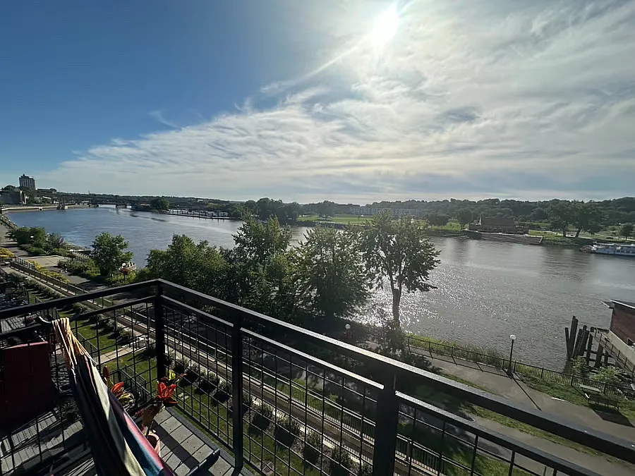 2 bed, 1155 sqft, $3,000 — Photo 4