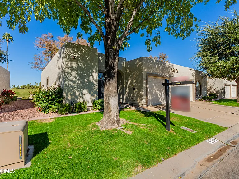 9264 W Morrow Dr — Photo 2