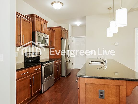 3rd image of 714 Petree Farm Ln