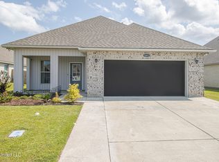 16812 Desmare St, Gulfport, MS 39503