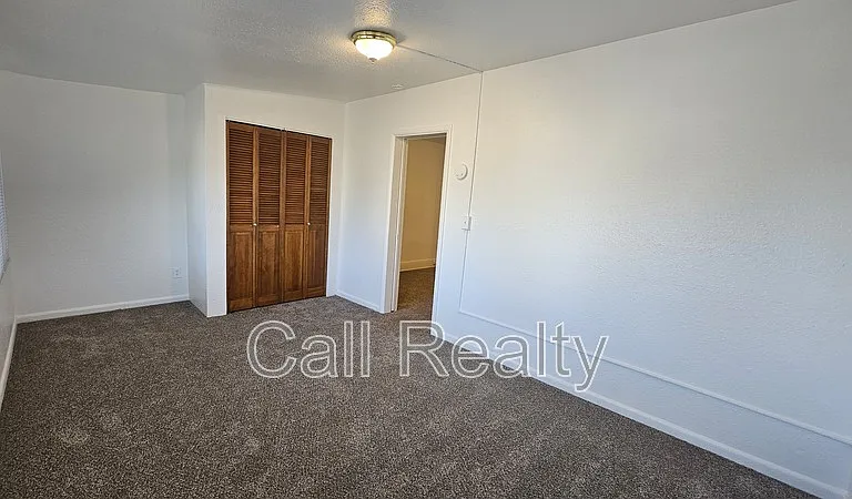 1701 E Desmet Ave — Photo 7