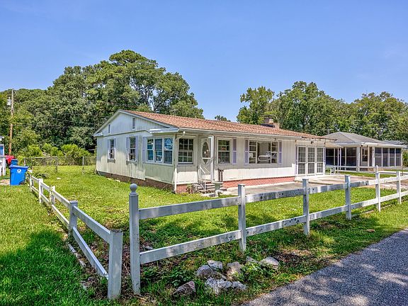 4th image of 1210 Holly Park Circle