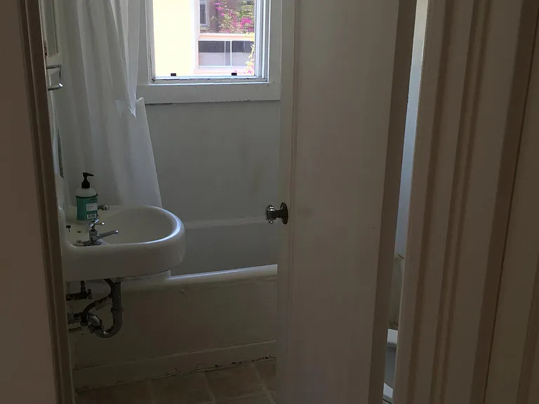 2535 Regent St #6 — Photo 7