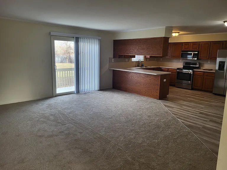 11737 21 Mile Rd — Photo 4