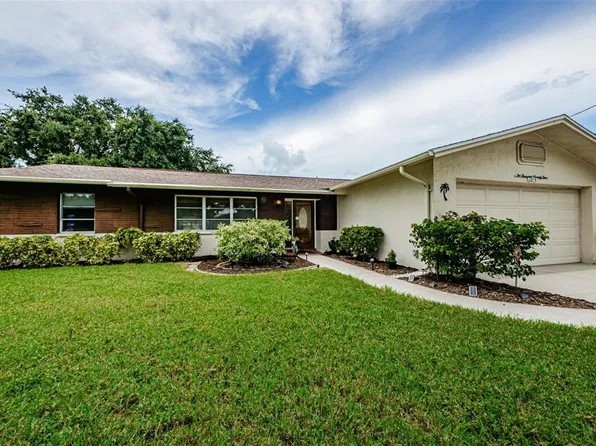 2074 Dawn Dr, Clearwater, FL 33763