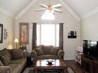 8224 Pecan Ridge Dr, North Richland Hills, TX 76182