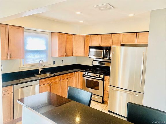 2nd image of 54 Creamery Dr