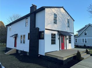 714 Mercer Rd, Beaver Falls, PA 15010