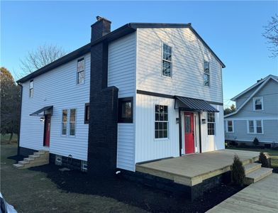 714 Mercer Rd N, Beaver Falls, PA, 15010