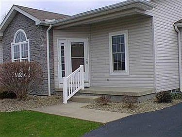 1st image of 22 Abbington Dr NW