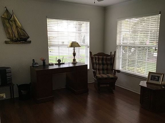 3rd image of 6677 Deering Cir