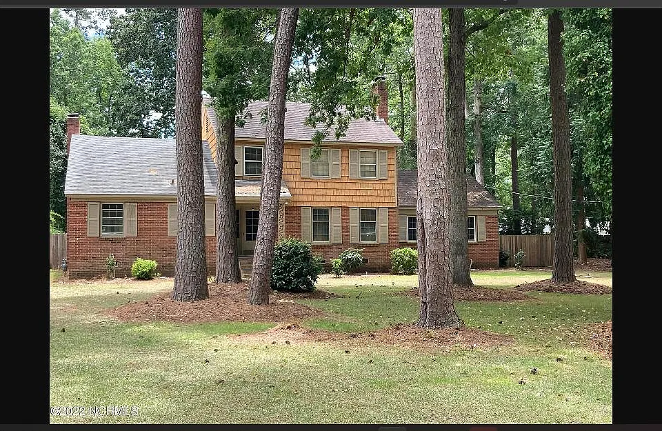 2207 Stallings Dr