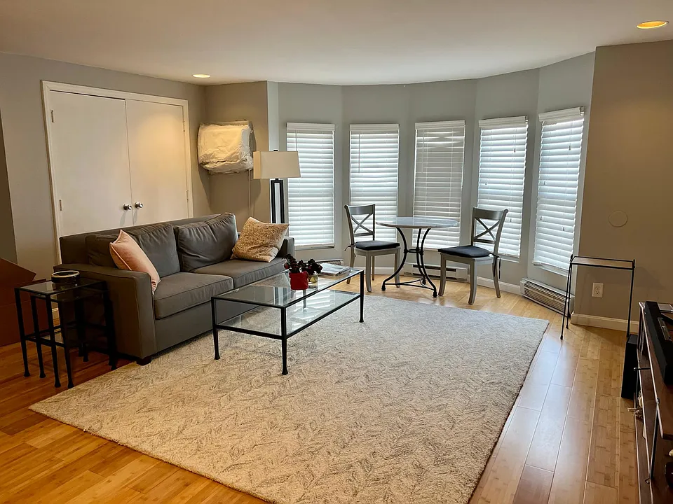 120 Spruce St #7
