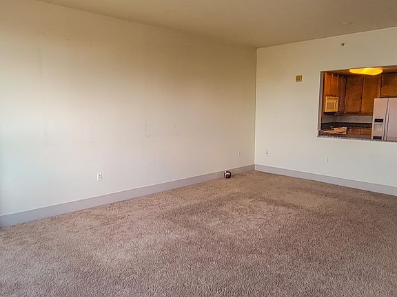 4th image of 717 S Columbus Blvd APT 1214