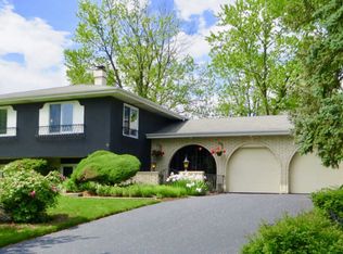 1430 Acorn Ave, Downers Grove, IL 60515