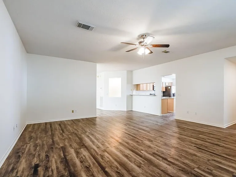 5741 Forest Timbers Dr — Photo 4