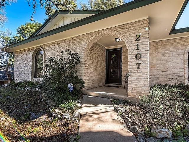 1st image of 2107 Matterhorn Ln