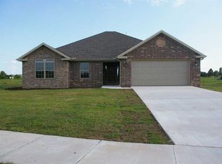 3837 Butterfly Dr, Springdale, AR 72765