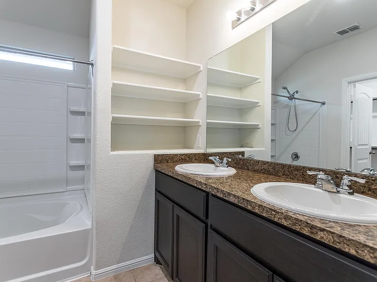 6901 Freeboard Way — Photo 22