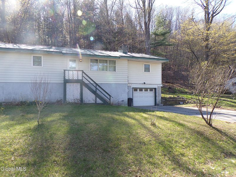 4th image of 55 Old Corinth Road