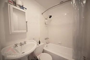 Rented by Metropolitan Realty