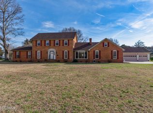 112 Hunters Trl W, Elizabeth City, NC 27909