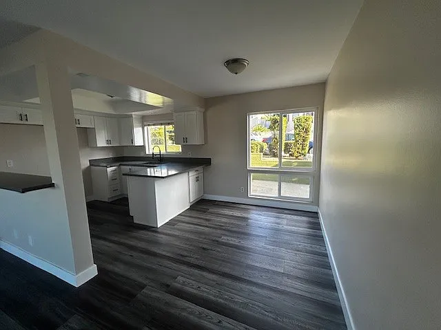 1159 W 3rd St #1 — Photo 7