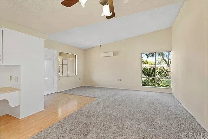 2 bed, 1.0 bath, 1100 sqft, $1,933 — Photo 3
