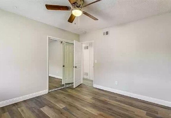 5th image of 517 E Malibu Dr