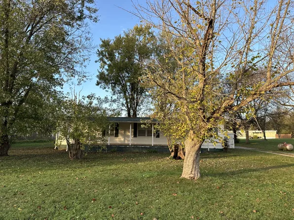 911 Flatwoods Rd, Lebanon, TN 37090