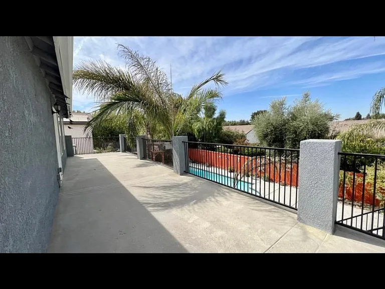 N Jackie St — Photo 5