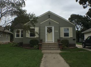 736 9th St NE, Mason City, IA 50401