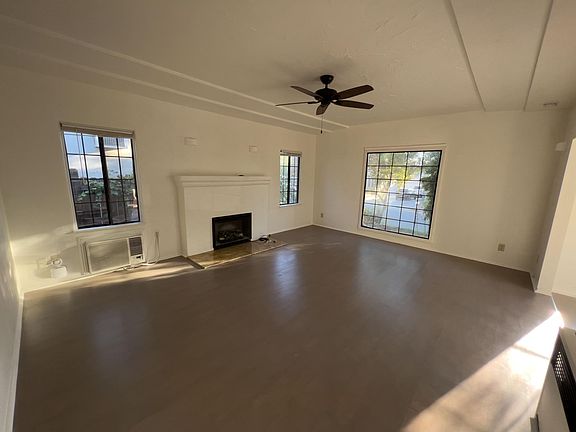 5th image of 11217 San Juan St