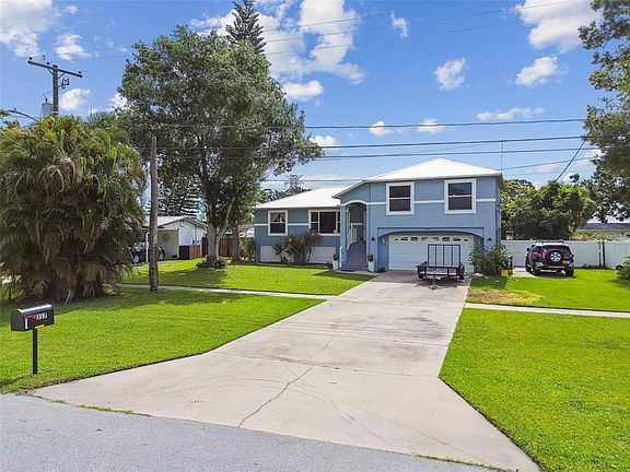 3rd image of 317 Shore Dr E