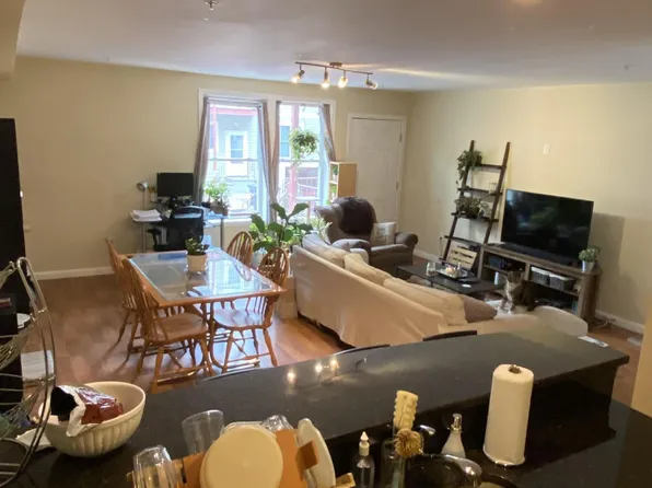 47 Chelsea St, Boston, MA 02129