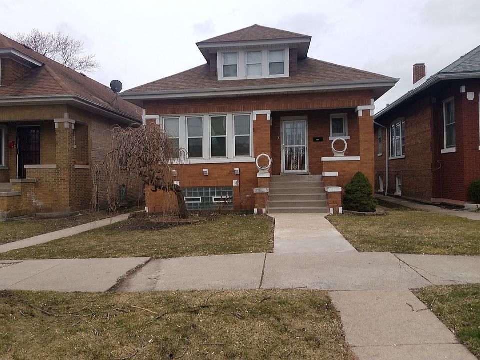 1st image of 2650 N Newcastle Ave