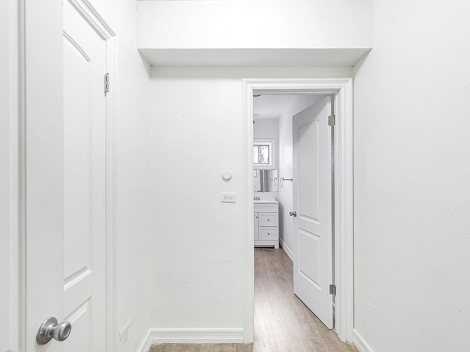 1st image of 11661 Erwin St APT 16
