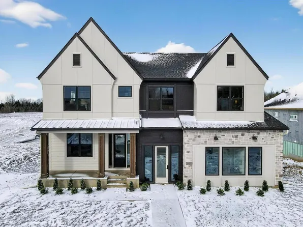 20081 Globe Dr, Lakeville, MN 55044