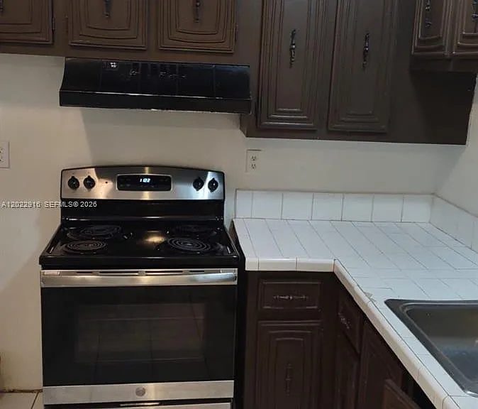 496 NW 165th Street Rd #D109 — Photo 3