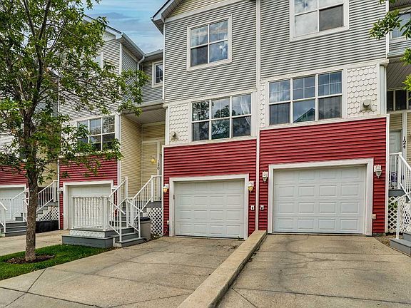 5th image of 120 Country Village Cpe NE